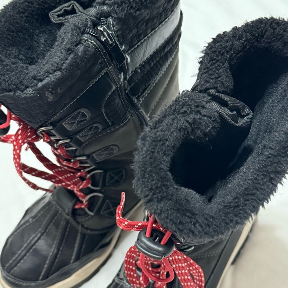 3M Thinsulate Snow black boots - Water resistant with faux fur - Picture 7 of 8